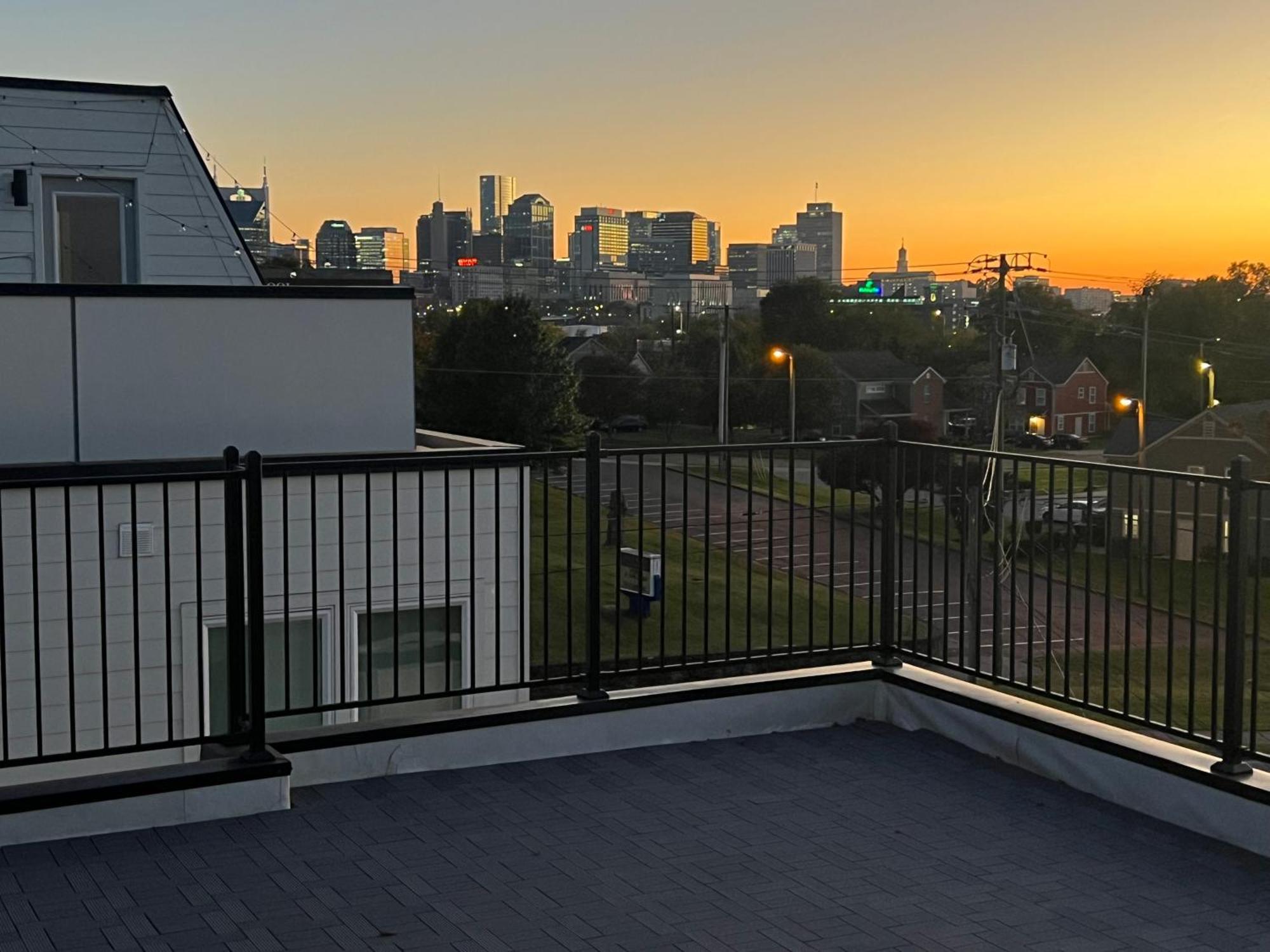 New Elevations Rooftop 5 Min To Downtown Nash ناشفيل المظهر الخارجي الصورة